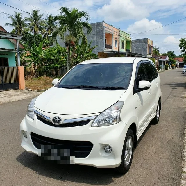 Sewa Mobil Avanza Labuan Bajo - Sewa Mobil Labuan Bajo